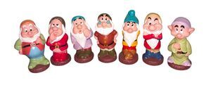 Vtg Disney Seven Dwarfs Figures 5" Tall Rubber Squeak Toys COMPLETE SET w/ Case